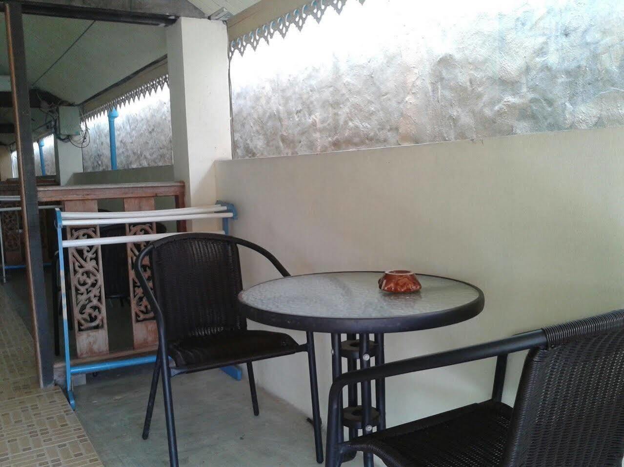 Khun Ying House Hotel Koh Tao Exterior photo